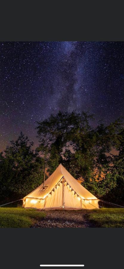 Oakwell Holiday Village Ramelton エクステリア 写真