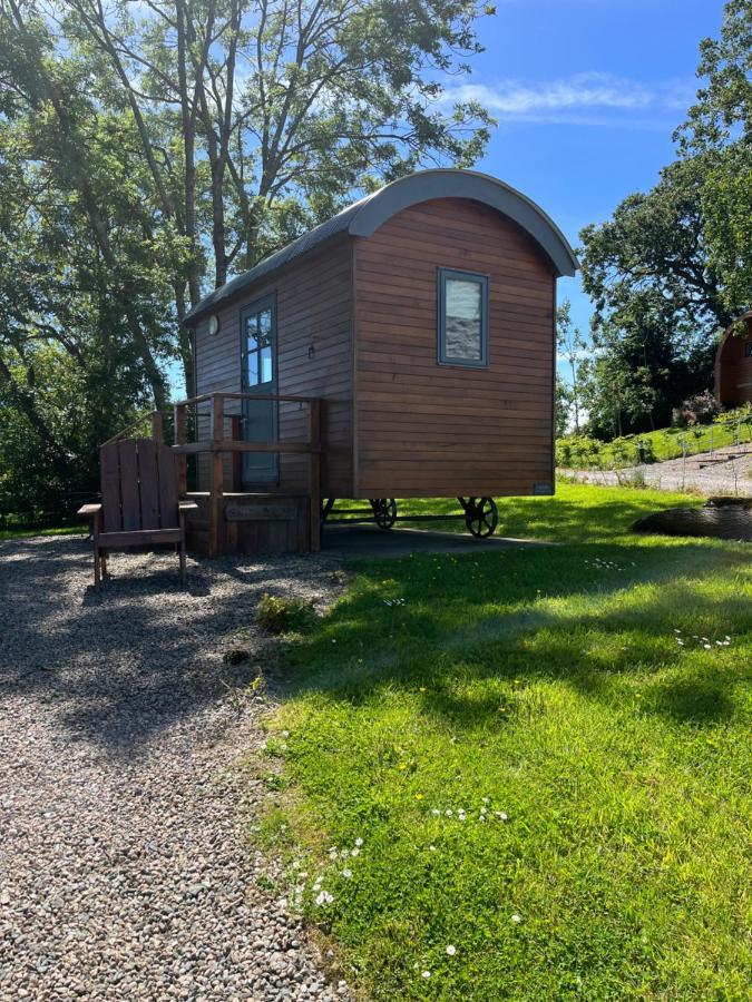 Oakwell Holiday Village Ramelton エクステリア 写真