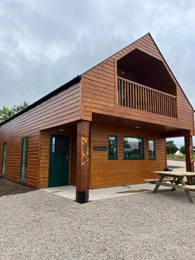 Oakwell Holiday Village Ramelton エクステリア 写真