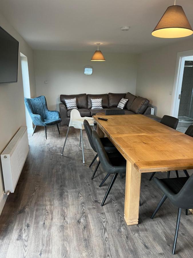 Oakwell Holiday Village Ramelton エクステリア 写真