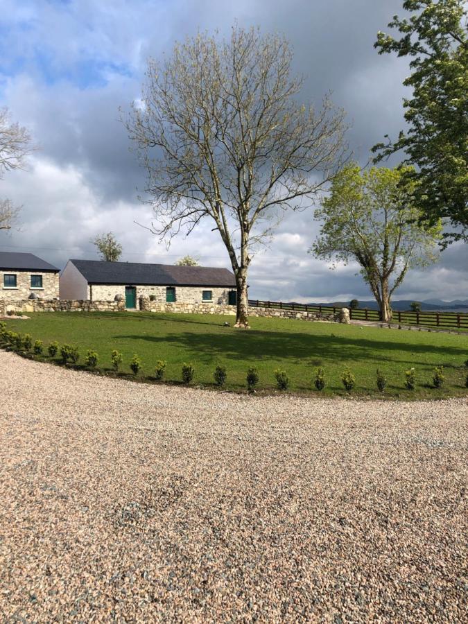 Oakwell Holiday Village Ramelton エクステリア 写真