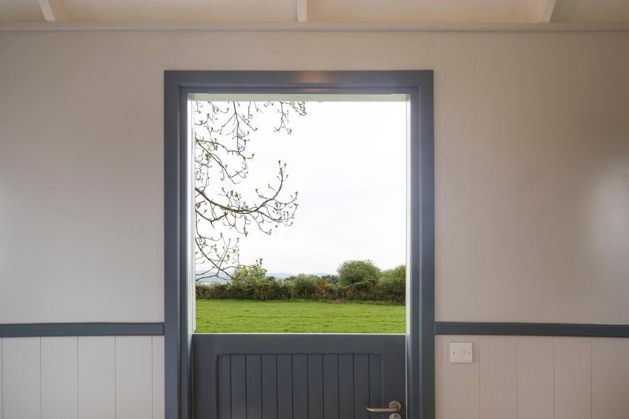 Oakwell Holiday Village Ramelton エクステリア 写真