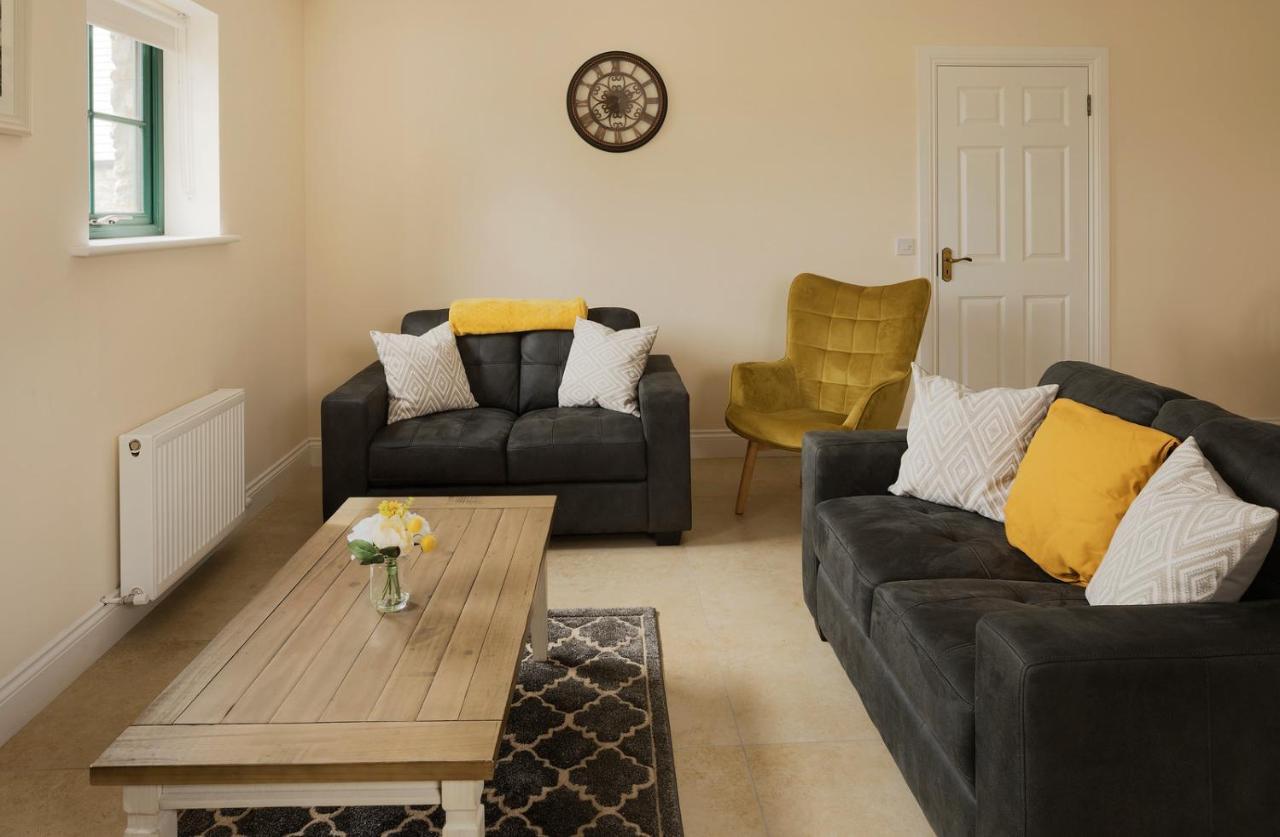 Oakwell Holiday Village Ramelton エクステリア 写真