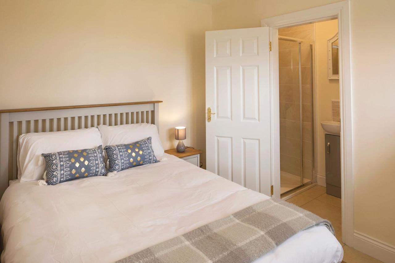 Oakwell Holiday Village Ramelton エクステリア 写真